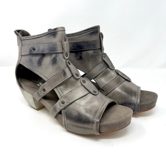 Antelope 750 Heeled Gladiator Sandal 39 / 8 Grey Leather Back Zipper NIB $180